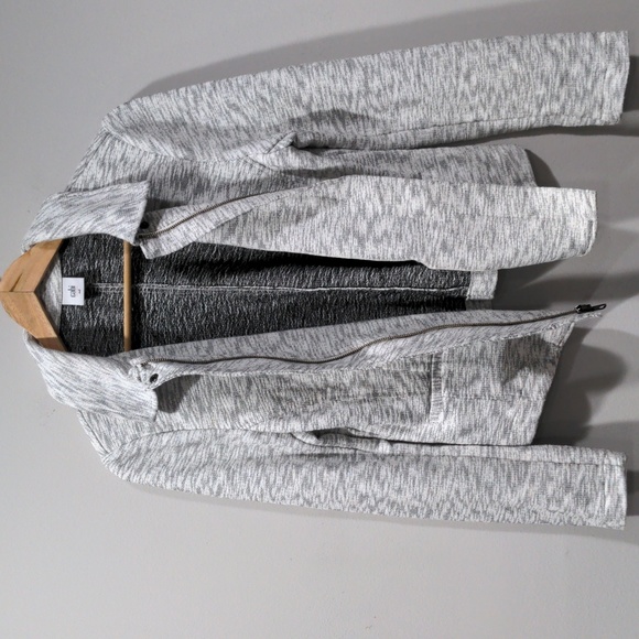 CAbi Women's Neo Jacket Space Dye Grays White Size Medium EUC Full Zip Soft - Picture 7 of 10